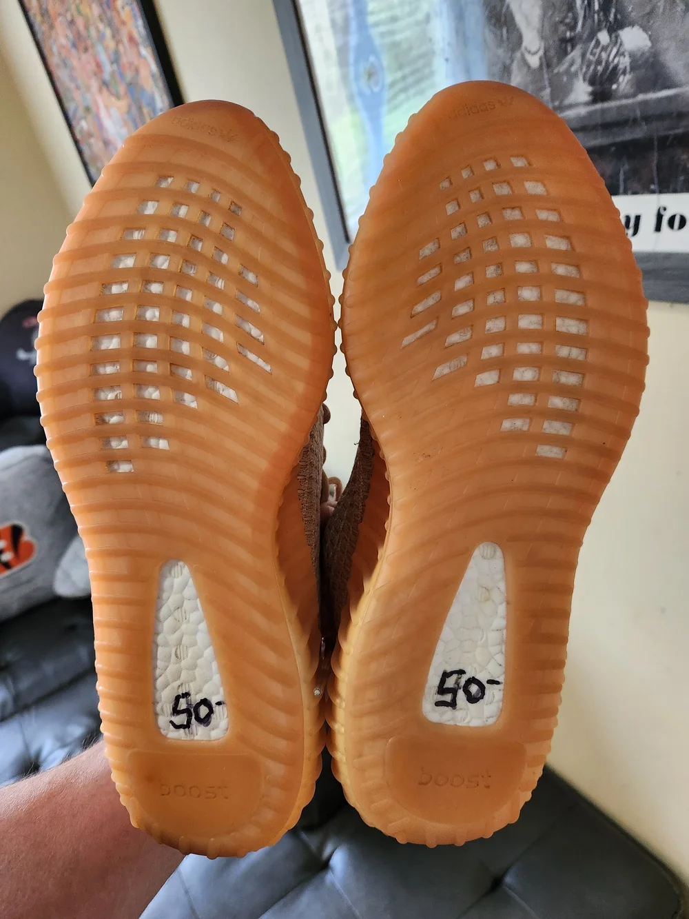 Yeezy Boost 350 V2 (REPS) Men Size 10 - Picture 6 of 7